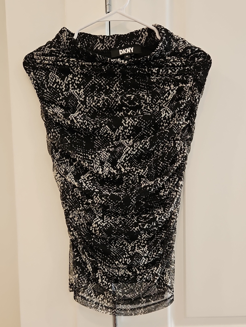 DKNY Black & White Abstract Print Sleeveless Tunic